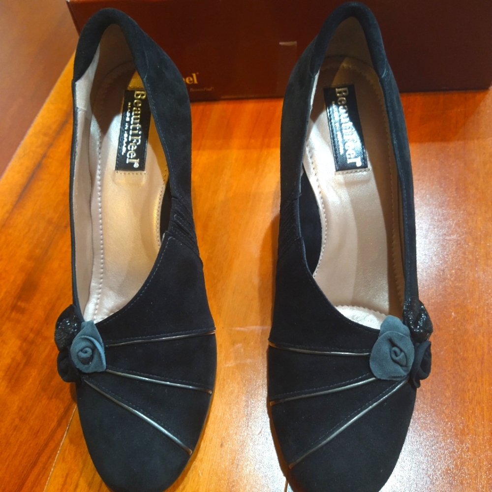 Beautiful Black Suede Opal European Size 38